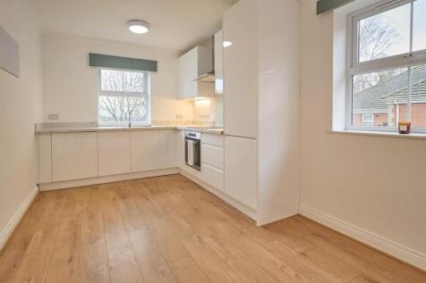 queens park court hinckley .jpg