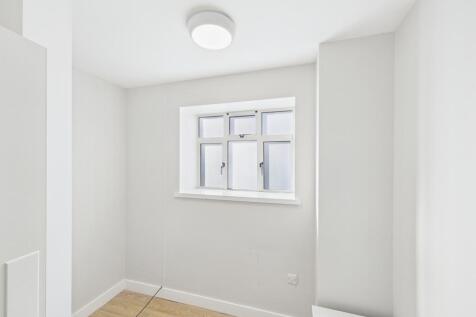 Office to rent Image 7