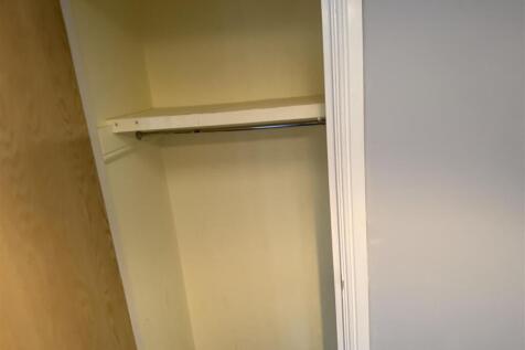 Spare Bedroom Closet.jpg