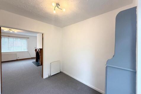 Somerdale Close, Leeds, West Yorkshire, LS13 photo 5