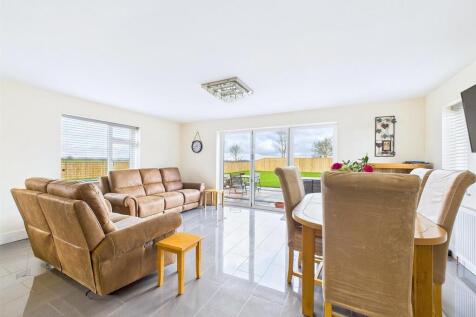 Open Plan Kitchen/Dining/Living Room