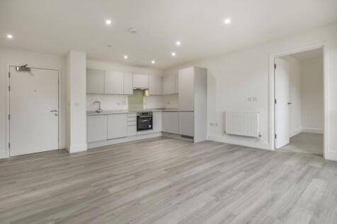 Living/Kitchen area