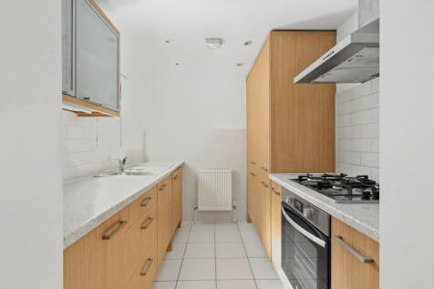 2 KITCHEN ANGLE 1.JPG