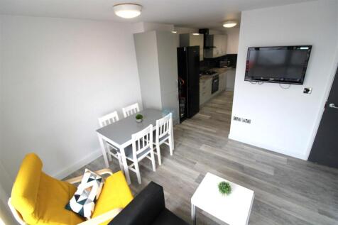 27/28 - Apt 19, Brayford Court - Student Apartment photo 4