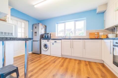 Call 02920 454555 to secure your viewing_15