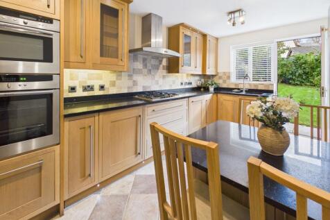 Kitchen / Breakfast Room