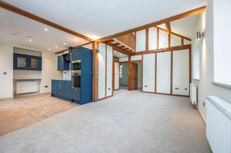 Kitchen &amp; Living Space