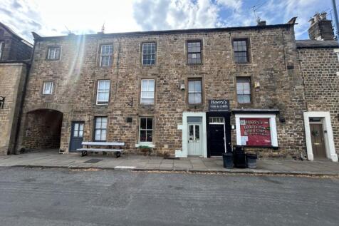 Retail Property (high street) to rent Image 4
