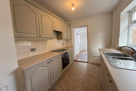 Langdale Crescent, Middlesbrough photo 4