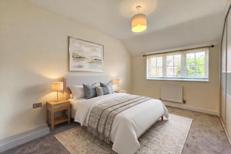 Over Ashberry, Altrincham photo 5
