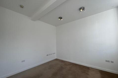 2 St Vincents Court, The Avenues photo 3