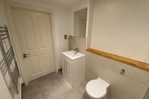 Darvill Bathroom 2