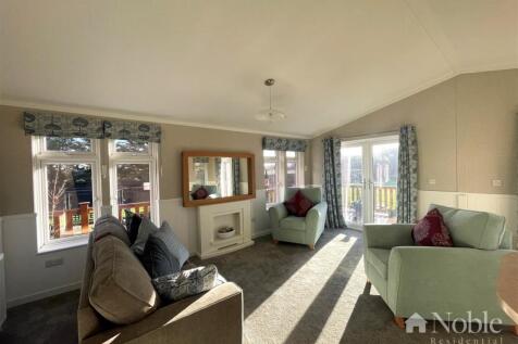 Open Plan Living/Kitchen/Dining Area