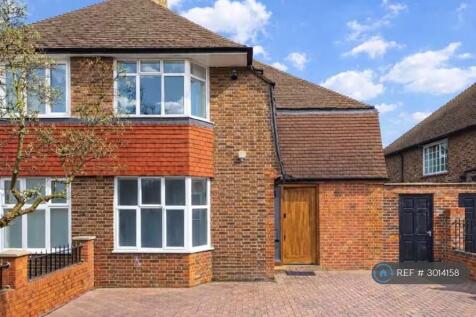 Front Of House Including Driveway 