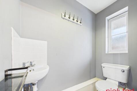 3 Goldborough Close Coseley, Coseley, Bilston photo 4