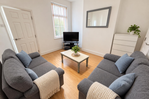 239 Lancing Road, Sheffield photo 2