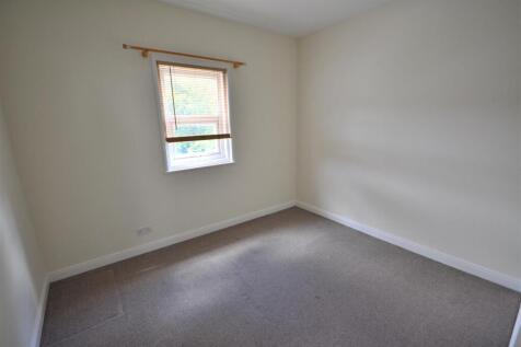 Bedroom 2.JPG