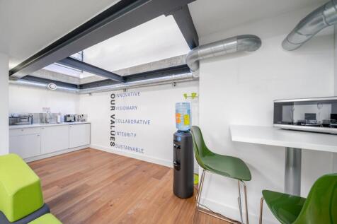 67d16807d8a731251512 4.jpg