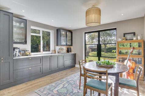 Homefield House-40.jpg