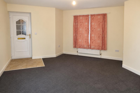 Elizabeth Drive, Castleford photo 2