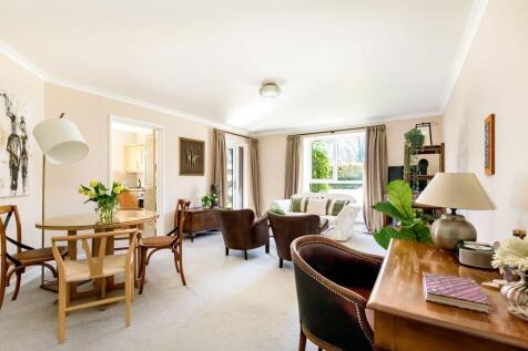 Reception/Dining Room