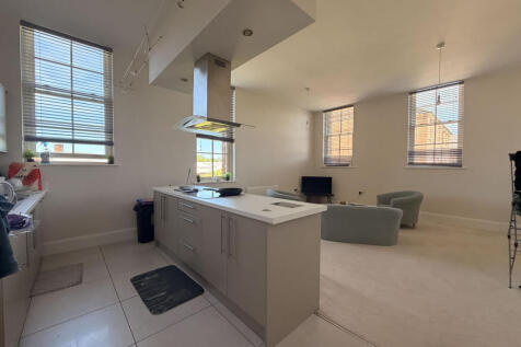 steroeg3948420260524-interior-11-yMjCMGXfWcmdmL...