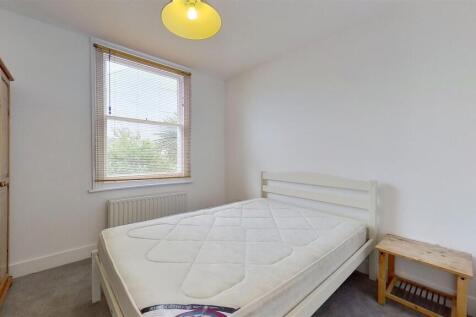 Balvernie-Grove-Earlsfield-SW18-05042021_173639.jp