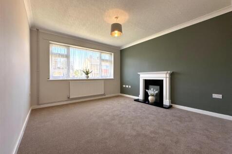 Large Lounge 205
