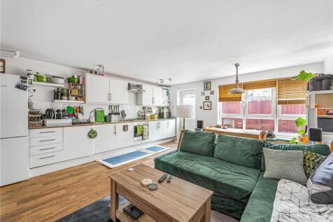 Reception/Kitchen