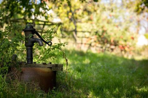 35 - Oakley House - GL5 5PQ - Web.jpg