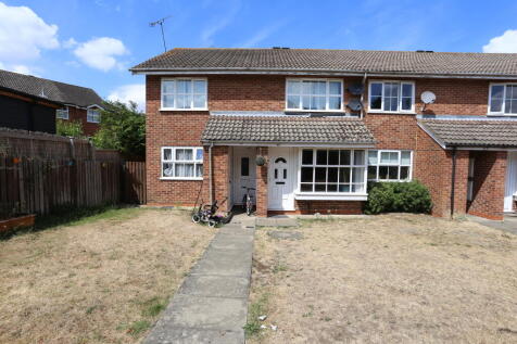 2 bedroom maisonette for rent