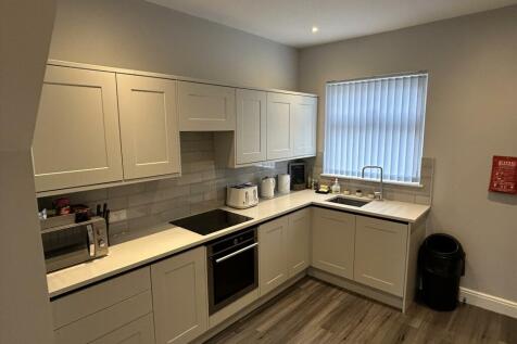 Kitchen Marine Apart