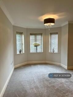 Lounge-Dining Room