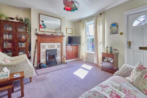Lounge to Front