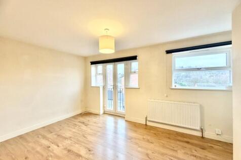 Cow Close Road, Farnley, West Yorkshire, LS12 photo 4