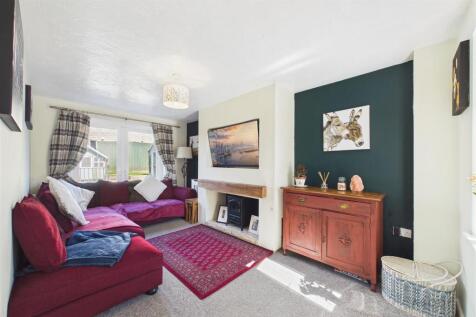 CAM03790G0-PR0162-STILL016.jpg