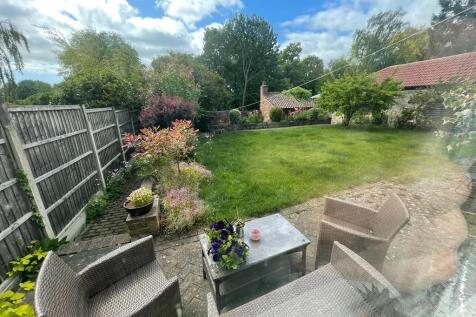 IMG-20220527-WA00...