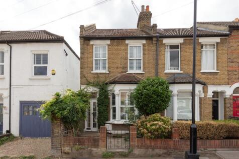 Barclay Road, E17