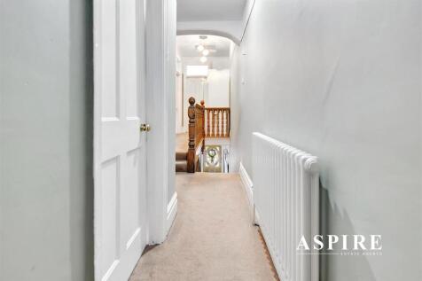 Aspire Estate Agents23.jpg