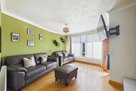 CAM05148G0-PR0185-STILL026.jpg