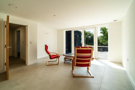 Bedroom 4 / Additional Reception Room