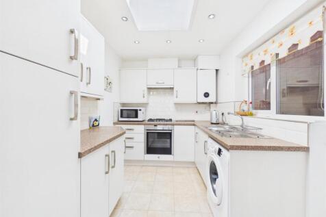 Kitchen: