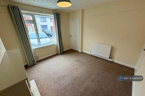 Brading Avenue, Grantham, NG31 photo 3