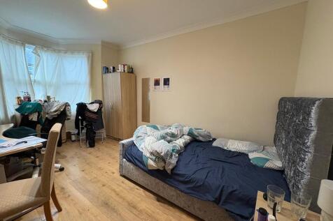 PHOTO-2025-10-29-...