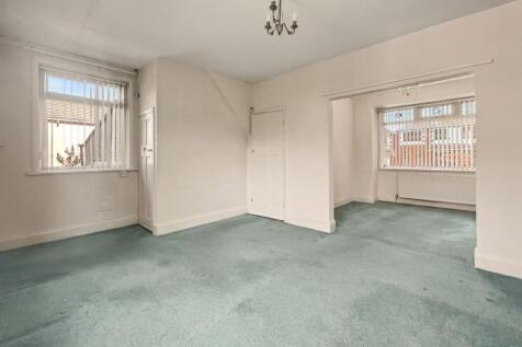 Lounge / Dining Room