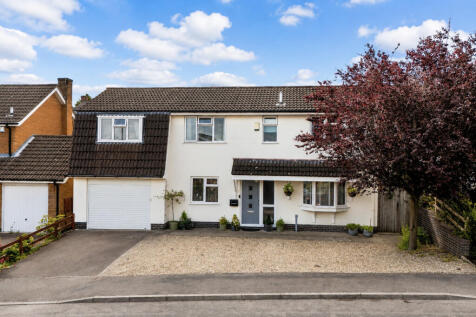 FRONT EXT. 1