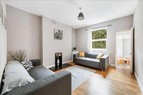 London, W12 - property photo