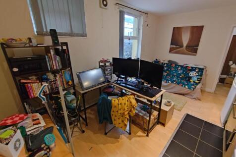 Kitchen (2)