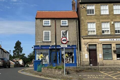 Retail Property (high street) to rent Image 3