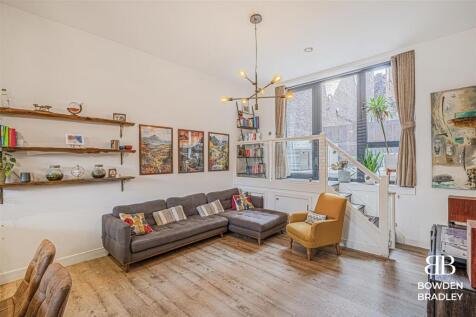 Living Room/Kitchen